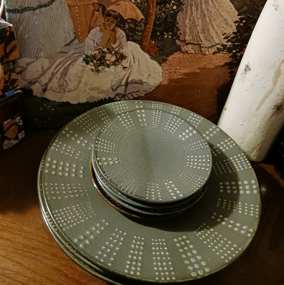 πMikasa Gourmet Basics 3 Dinner& Appetizer Plates-Set of 4 Vintage.π - Picture 8 of 9